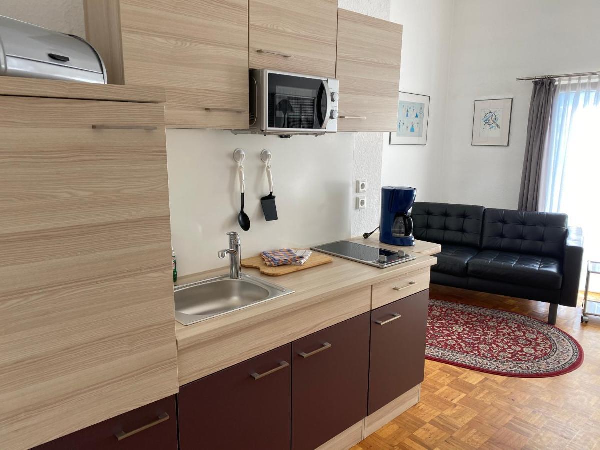 Apartmenthaus Zentrum Komfort Apartments Mit Minikuchen Verschiedener Grossen Kassel Eksteriør billede