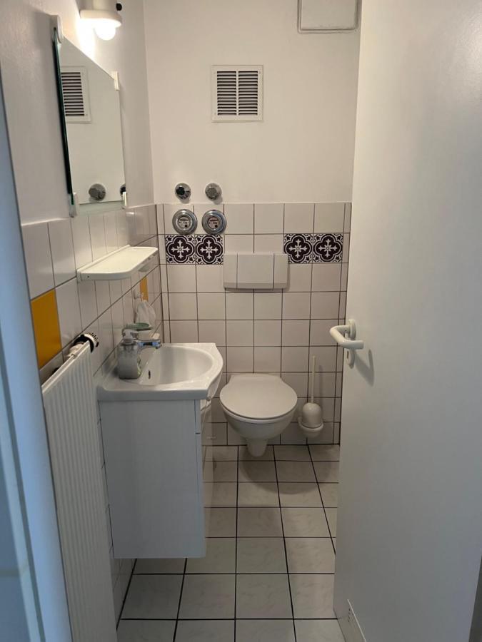 Apartmenthaus Zentrum Komfort Apartments Mit Minikuchen Verschiedener Grossen Kassel Eksteriør billede