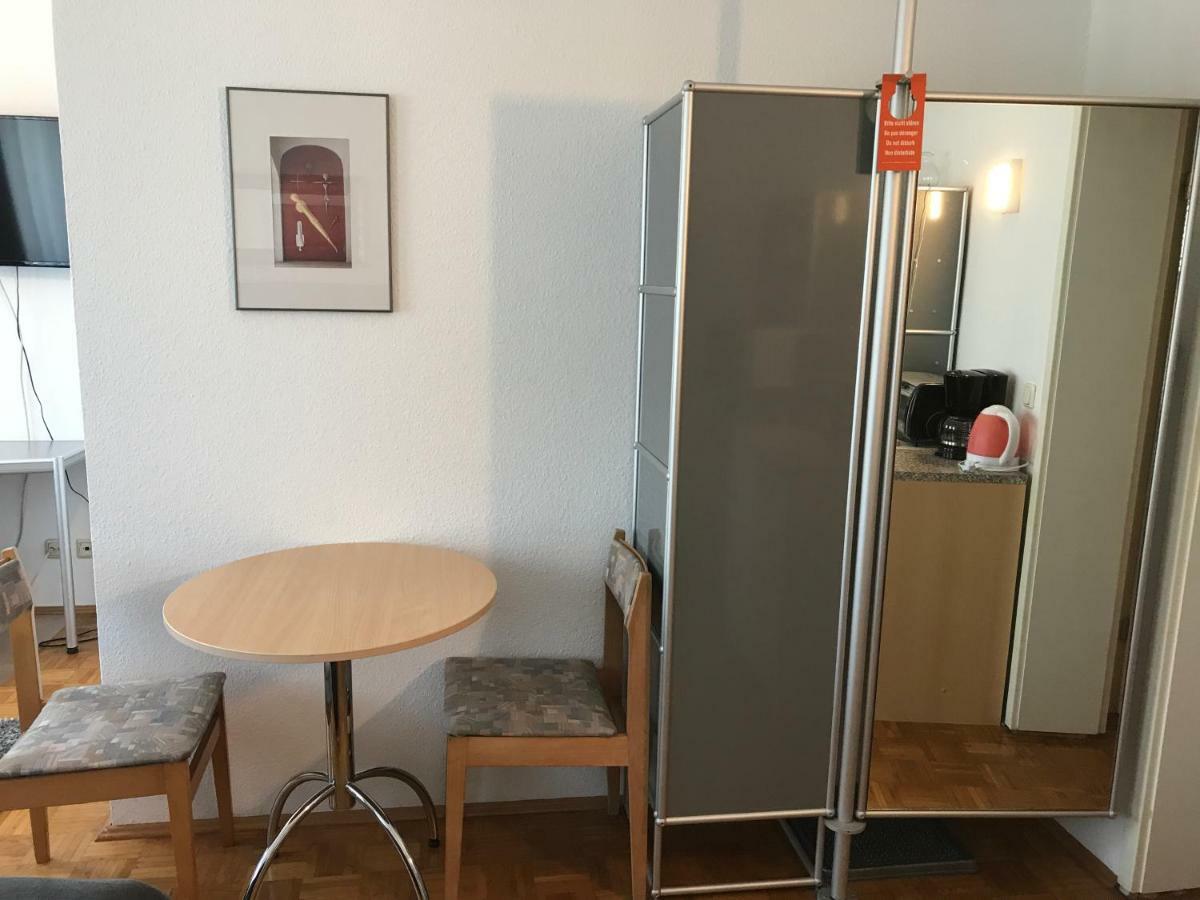 Apartmenthaus Zentrum Komfort Apartments Mit Minikuchen Verschiedener Grossen Kassel Eksteriør billede