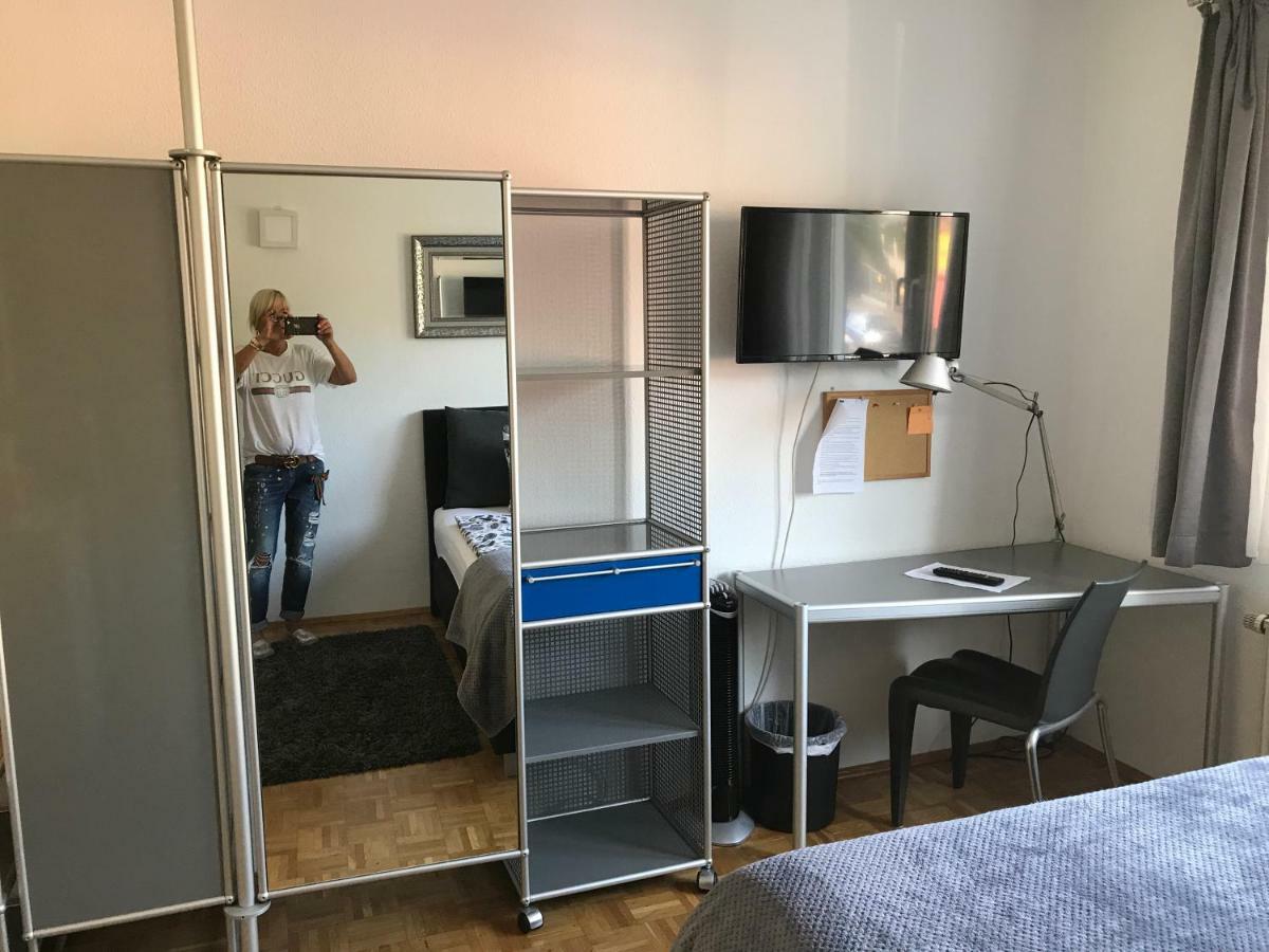 Apartmenthaus Zentrum Komfort Apartments Mit Minikuchen Verschiedener Grossen Kassel Eksteriør billede