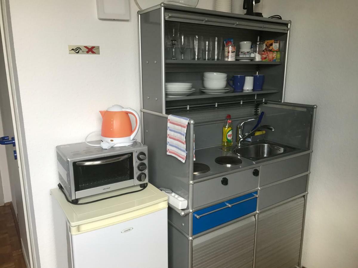 Apartmenthaus Zentrum Komfort Apartments Mit Minikuchen Verschiedener Grossen Kassel Eksteriør billede