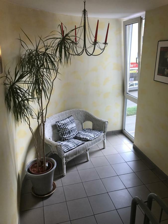 Apartmenthaus Zentrum Komfort Apartments Mit Minikuchen Verschiedener Grossen Kassel Eksteriør billede