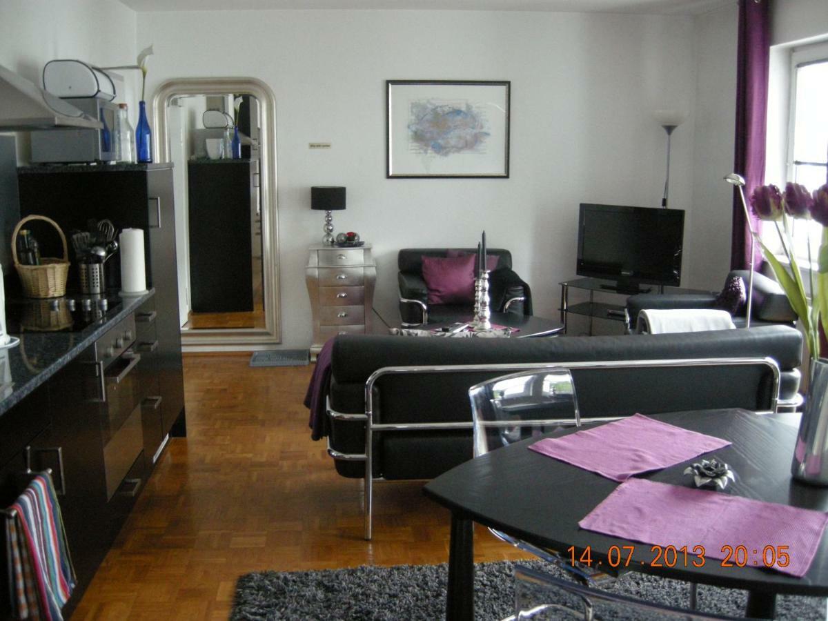 Apartmenthaus Zentrum Komfort Apartments Mit Minikuchen Verschiedener Grossen Kassel Eksteriør billede