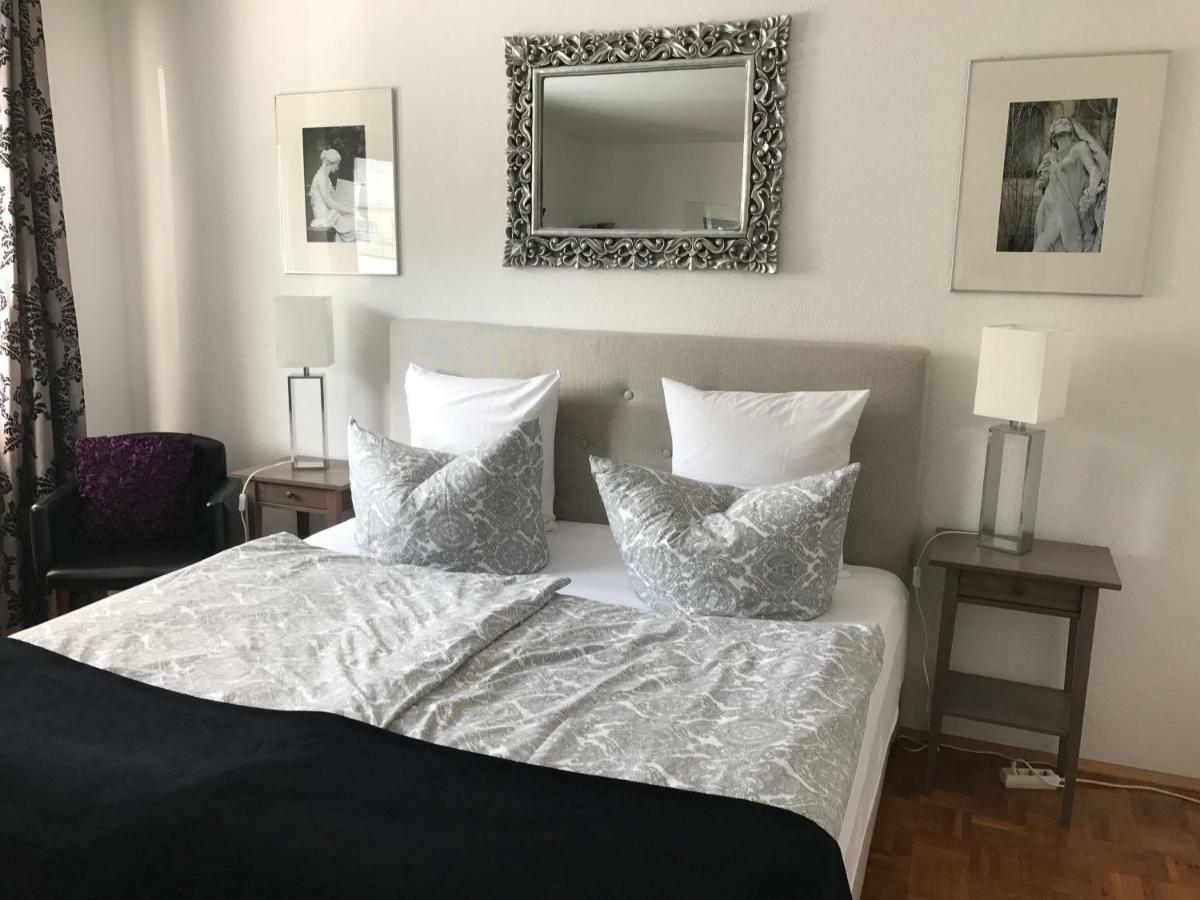Apartmenthaus Zentrum Komfort Apartments Mit Minikuchen Verschiedener Grossen Kassel Eksteriør billede