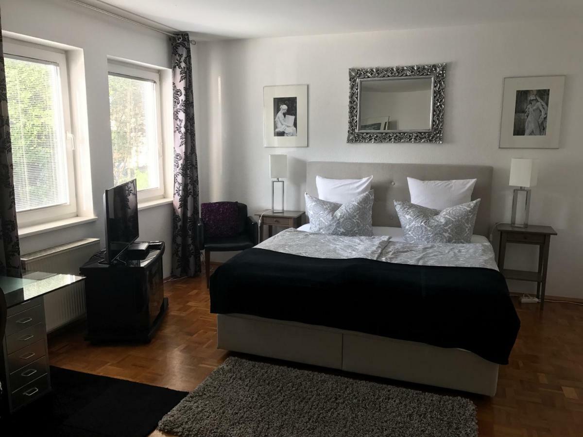Apartmenthaus Zentrum Komfort Apartments Mit Minikuchen Verschiedener Grossen Kassel Eksteriør billede